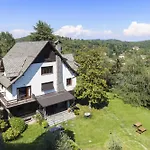 Tudor - Beautiful Large Amidst Lush Nature! Ghevio