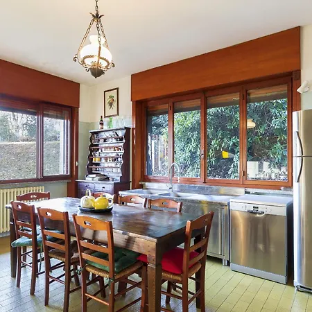 Tudor - Beautiful Large Amidst Lush Nature! Villa Ghevio