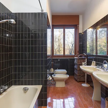 וילה Tudor - Beautiful Large Amidst Lush Nature! Ghevio