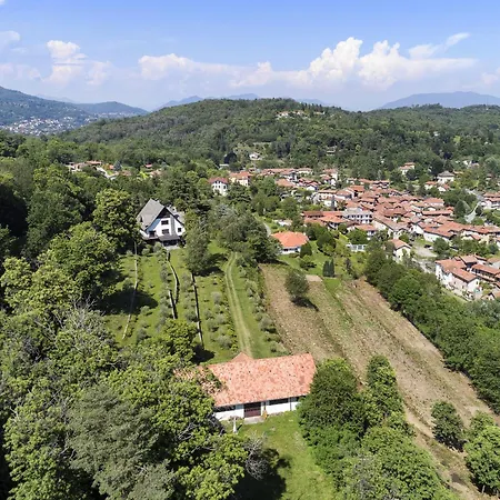 Tudor - Beautiful Large Amidst Lush Nature! Ghevio