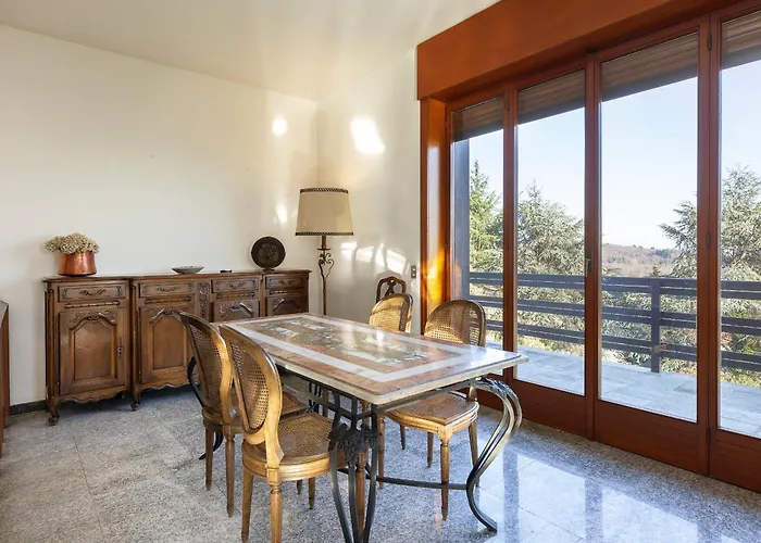 Villa Tudor - Beautiful Large Amidst Lush Nature! Ghevio