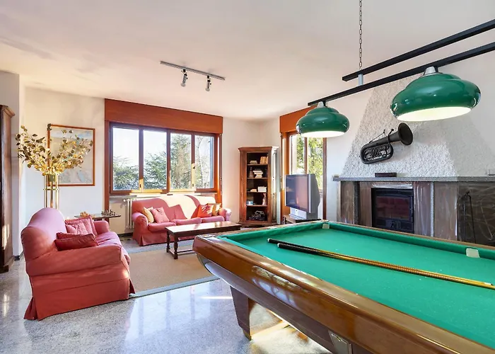 Tudor - Beautiful Large Amidst Lush Nature! Ghevio