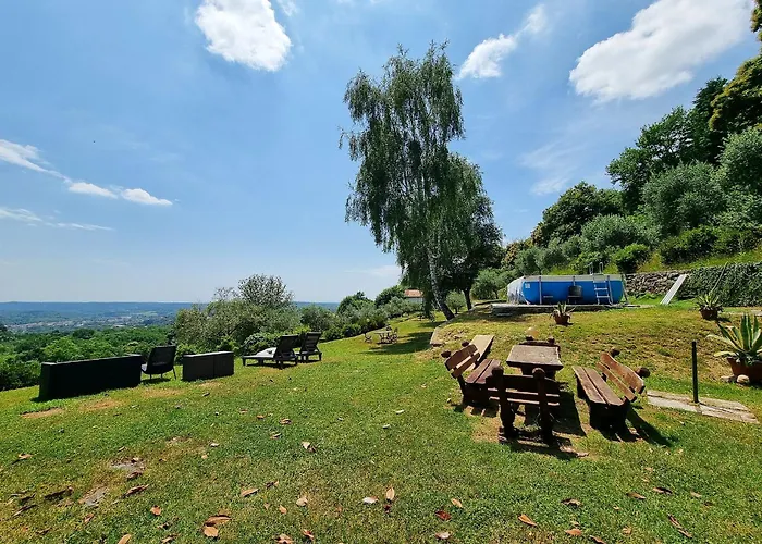 Villa Tudor - Beautiful Large Amidst Lush Nature!