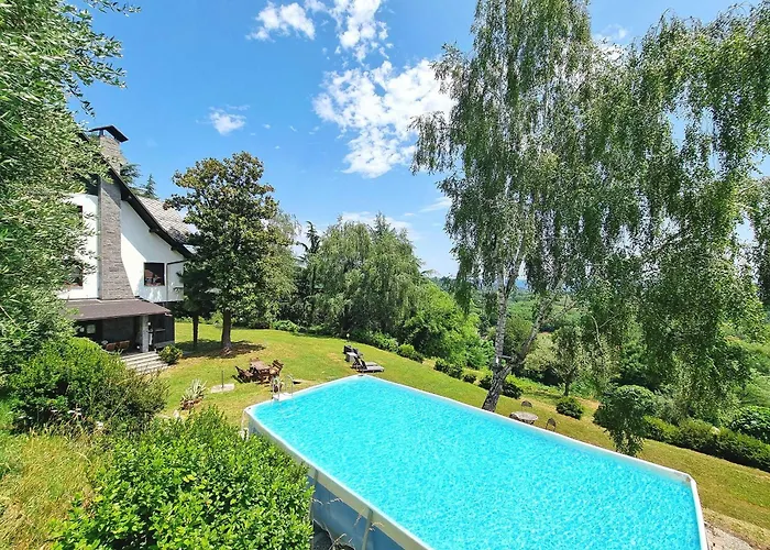 Villa Tudor - Beautiful Large Amidst Lush Nature!